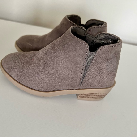 Old Navy Faux-Suede Gray Booties - Picture 6 of 8